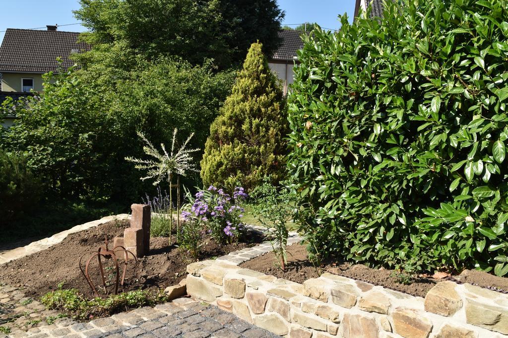 Das Pautzen Haus Daun Luaran gambar